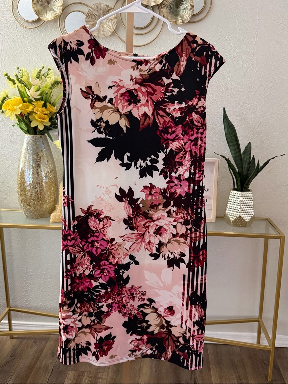 Midnight Velvet Pink and Black Floral Midi Sheath Dress - Picture 5 of 7